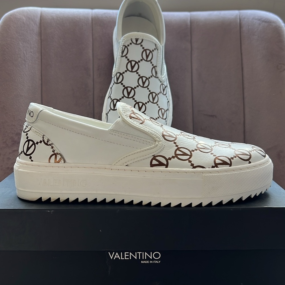 Mario Valentino Woman’s Leather Slip On Sneakers 
Brand New in Box 
Never Worn - Picture 7 of 10